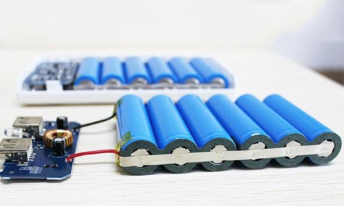 <b>磷酸铁蜜桃网站入口池组充电有什么技巧和方法?</b>