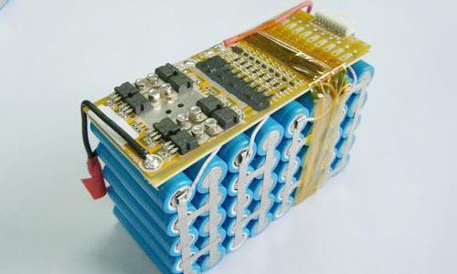 <b>铅酸电池寿命和UPS蜜桃网站入口池包的寿命谁更长</b>