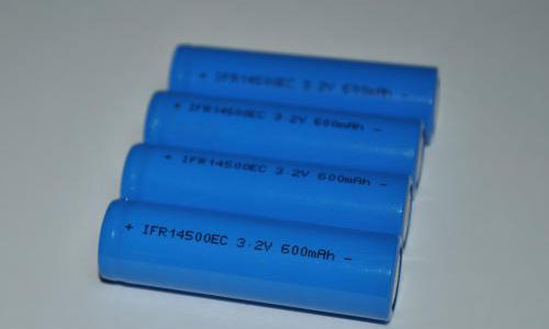 <b>铅酸电池和磷酸铁蜜桃网站入口池正确充电方法</b>