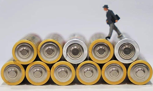 <b>耐高温磷酸铁蜜桃网站入口池组的热峰值可达多少度</b>