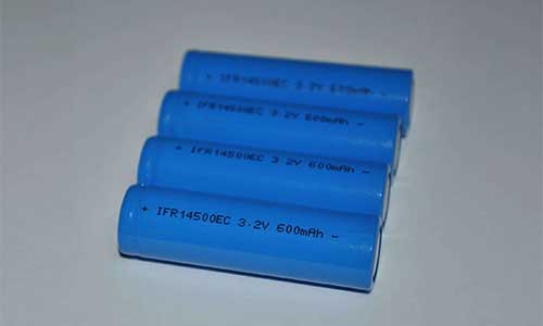 <b>磷酸铁蜜桃网站入口池在太阳能路灯上的应用</b>