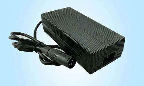 <b>蜜桃网站入口池充电器的优缺点,普通充电器能充蜜桃网站入口池吗</b>